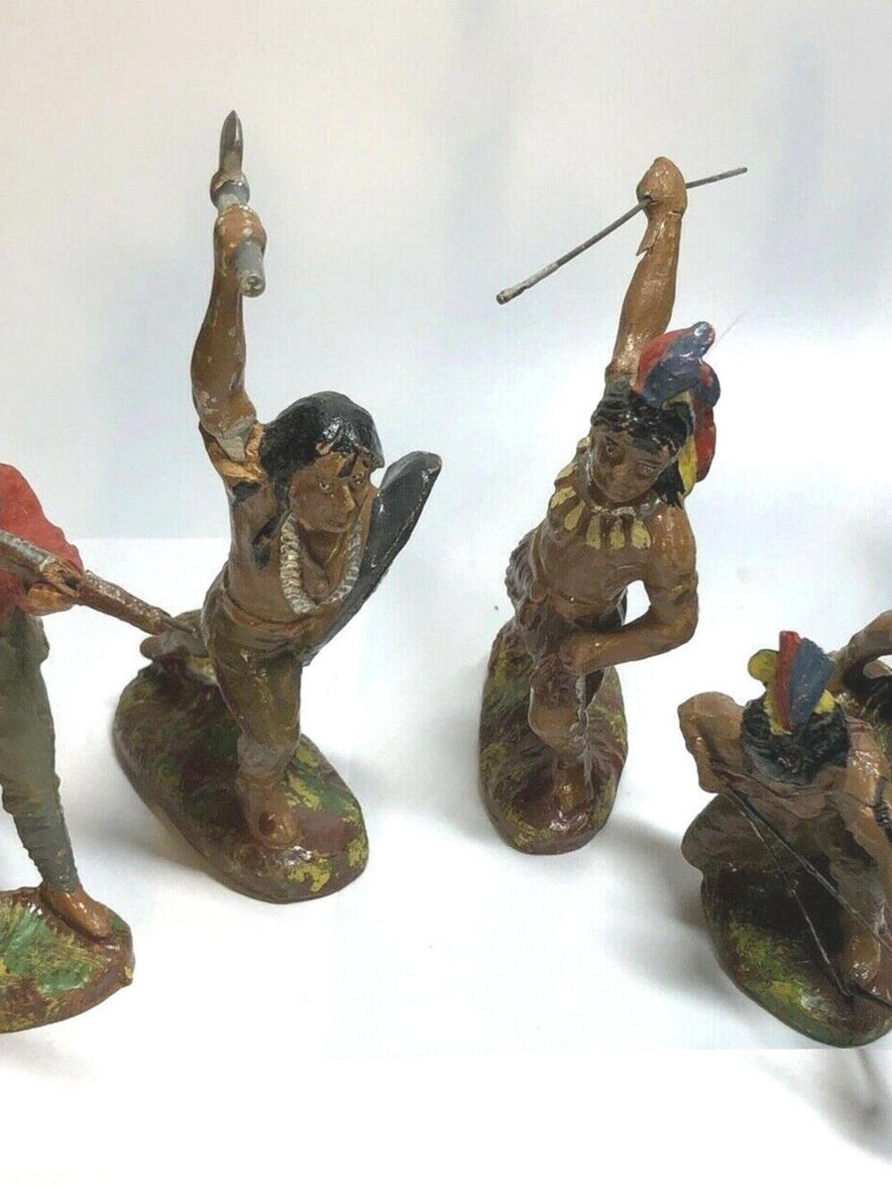Lineol Elastolin Hausser Germany Figures  Lot of 4 American Indians, 1 Cowboy